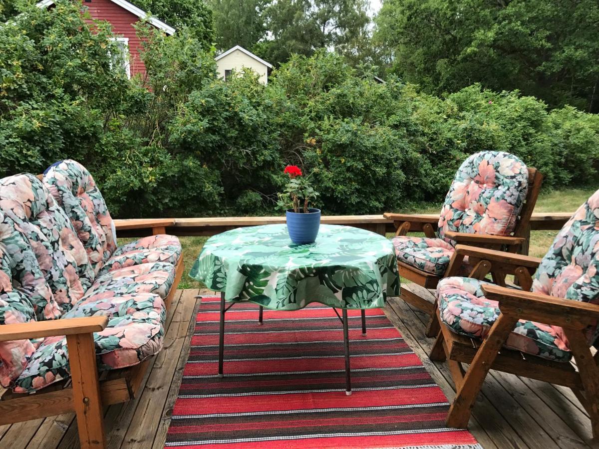 Stenhaella Bed&Breakfast Holmsjö Exterior foto